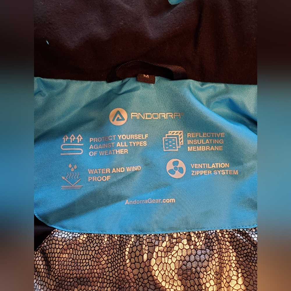 Ski Jacket - Picture 7 of 11